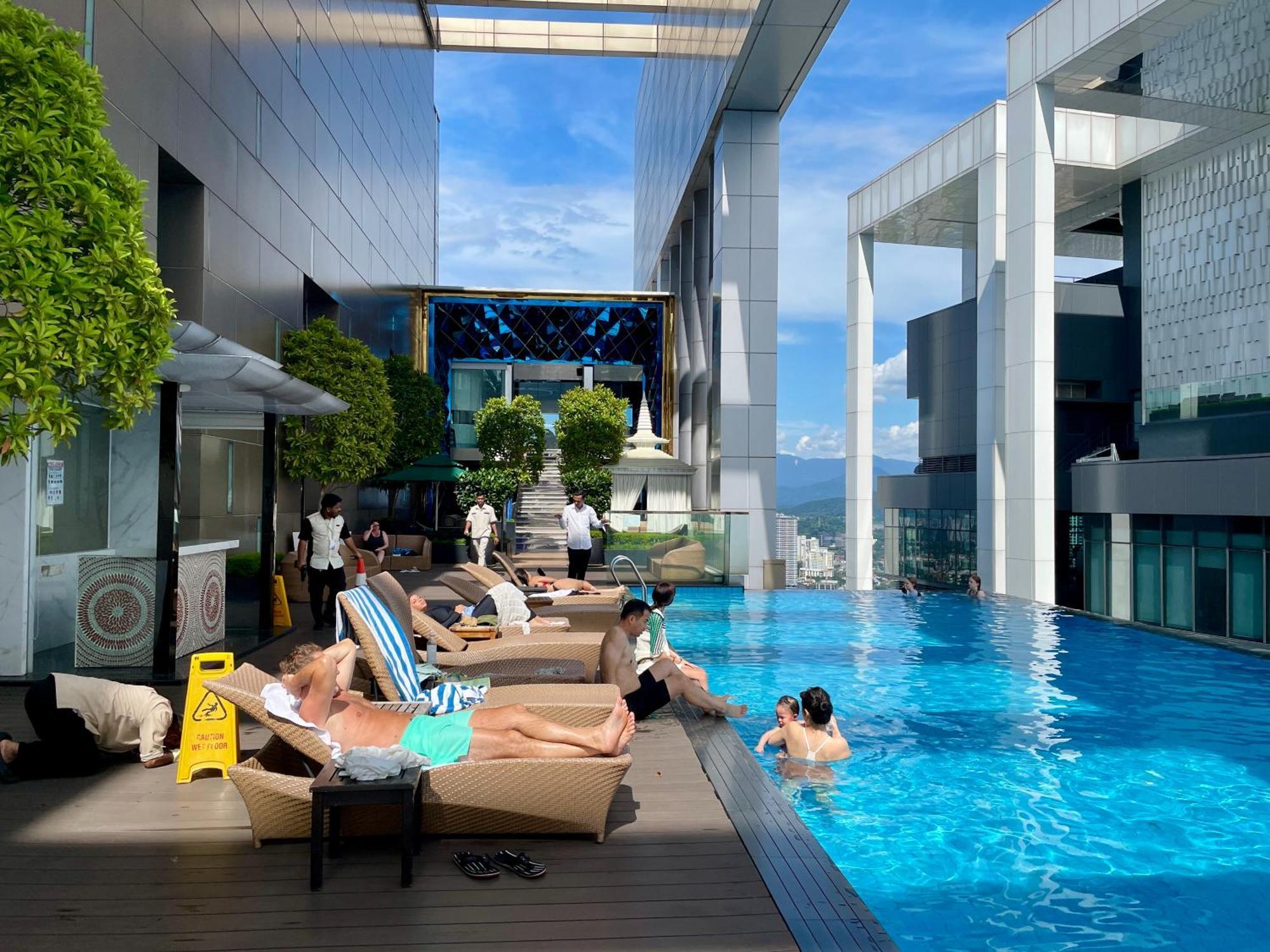 Platinum Klcc By Luxury Suites Kuala Lumpur Exterior photo