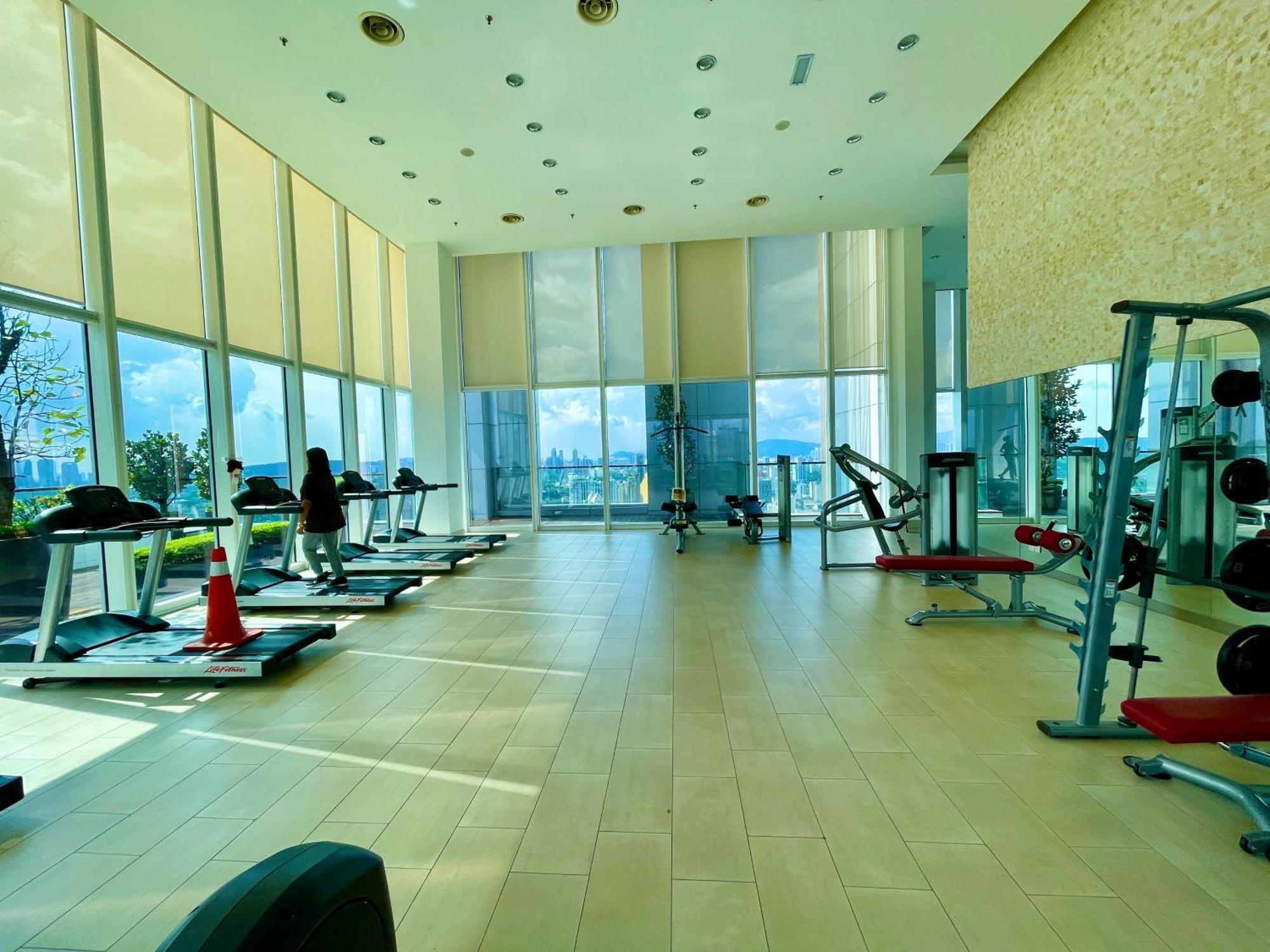 Platinum Klcc By Luxury Suites Kuala Lumpur Exterior photo