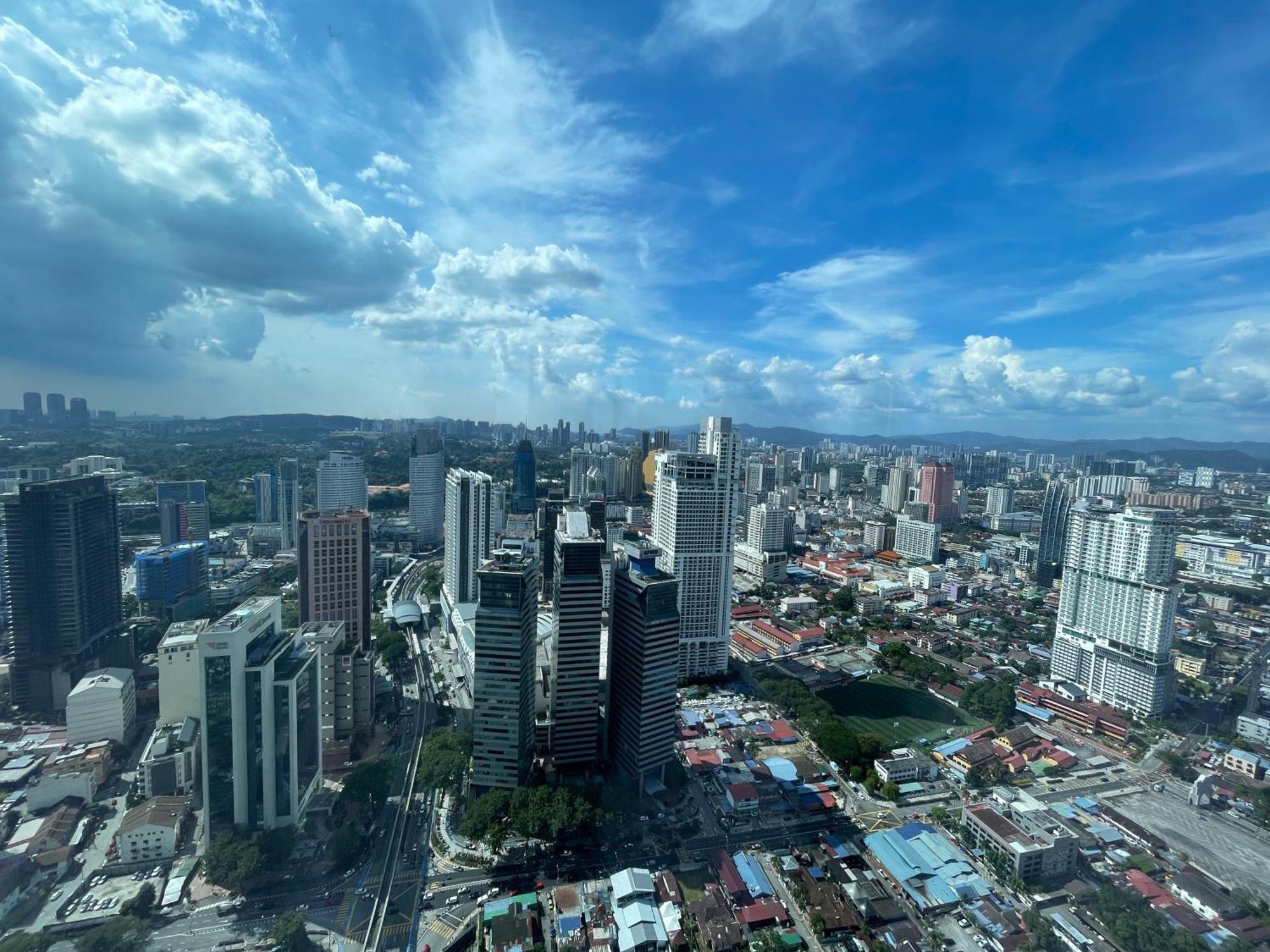 Platinum Klcc By Luxury Suites Kuala Lumpur Exterior photo